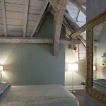 Hotel Le Place D'armes - Relais & Chateaux 5*