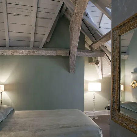 호텔 Le Place D'armes - Relais & Chateaux 5*