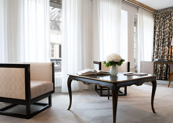 Hotel Le Place D'armes - Relais & Chateaux