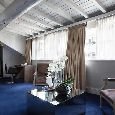 Le Place D'armes Hotel 5*