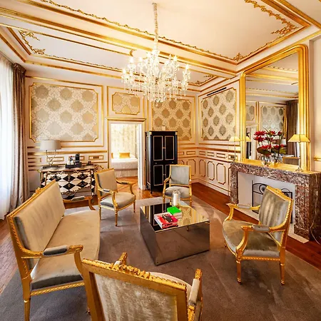 Hotel Le Place D'armes - Relais & Chateaux