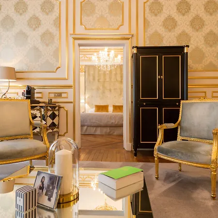 Hotel Le Place D'armes - Relais & Chateaux 5*