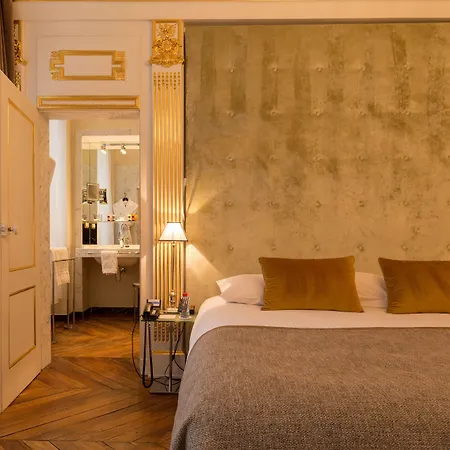 Le Place D'armes Hotel