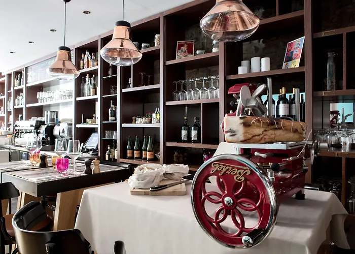 Le Place D'armes - Relais & Chateaux Hotel