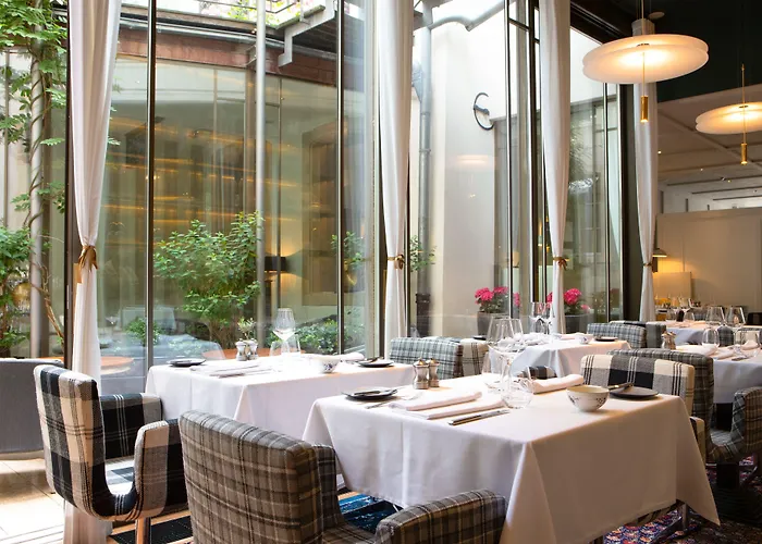 Hotel Le Place D'armes - Relais & Chateaux