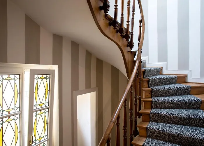 Hotel Le Place D'armes - Relais & Chateaux