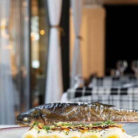 Le Place D'armes - Relais & Chateaux Hotel 5*