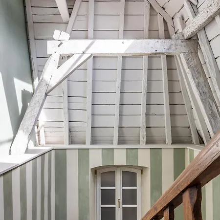 Le Place D'armes - Relais & Chateaux Hotel