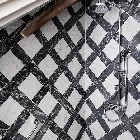 Le Place D'armes - Relais & Chateaux Hotel 5*