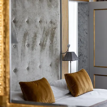 Le Place D'armes - Relais & Chateaux Hotel