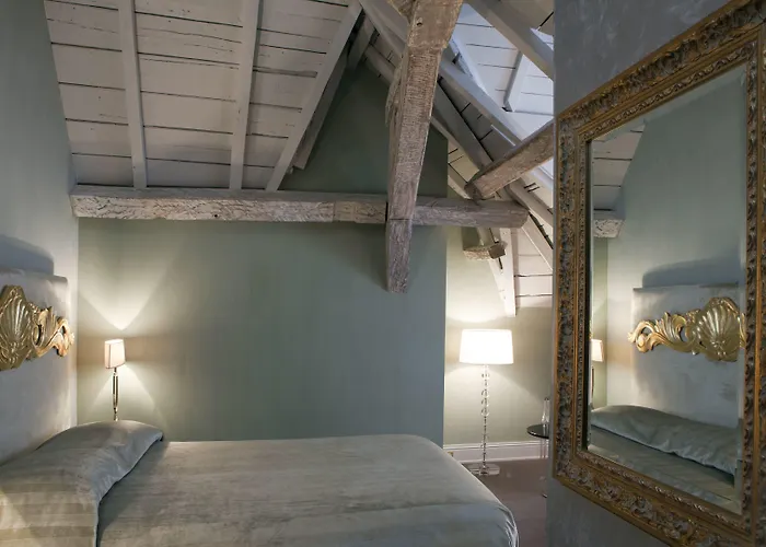 فندق Le Place D'armes - Relais & Chateaux 5*